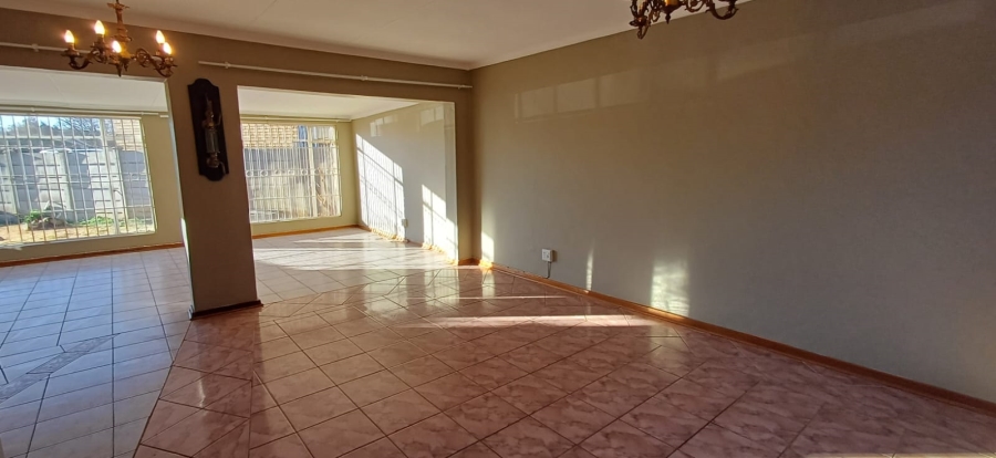 To Let 3 Bedroom Property for Rent in Panorama Free State